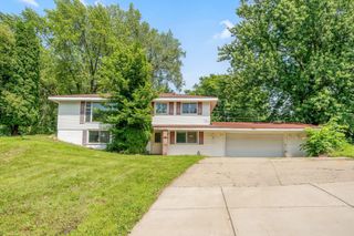 13832 Shirley Drive, Burnsville, MN 55337