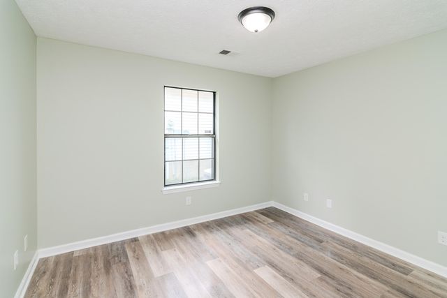 668 Kingsbury Road, Lexington, KY 40509