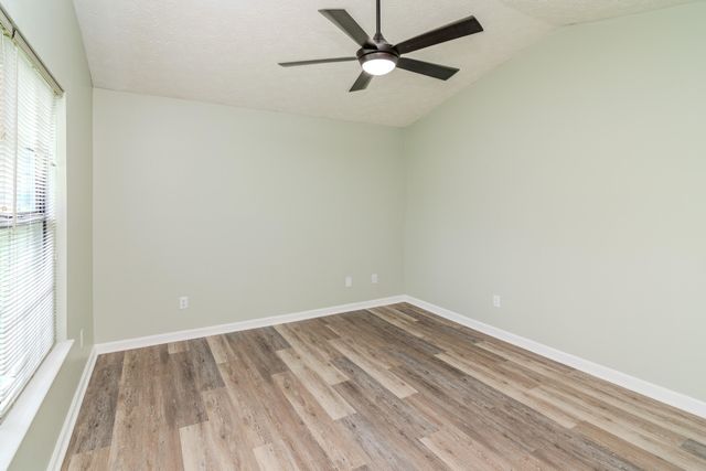 668 Kingsbury Road, Lexington, KY 40509