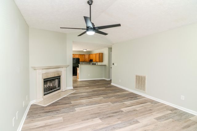 668 Kingsbury Road, Lexington, KY 40509