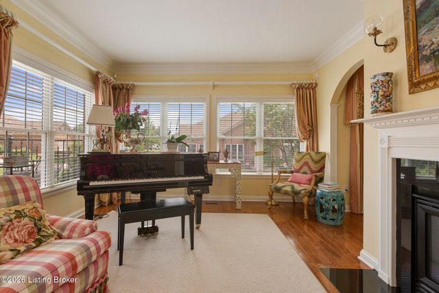 710 Tessin Way, Louisville, KY 40223