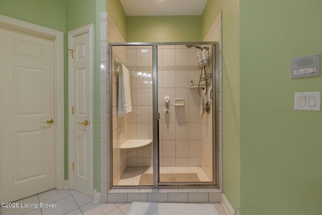 710 Tessin Way, Louisville, KY 40223