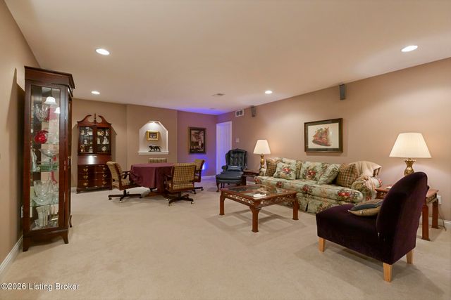 710 Tessin Way, Louisville, KY 40223