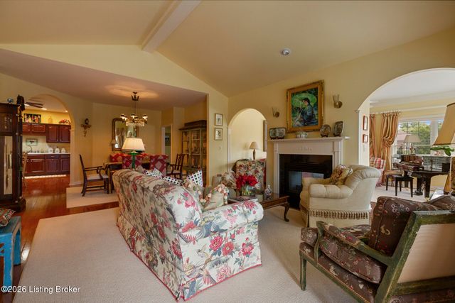 710 Tessin Way, Louisville, KY 40223