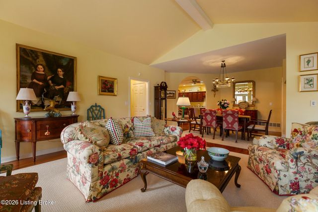 710 Tessin Way, Louisville, KY 40223