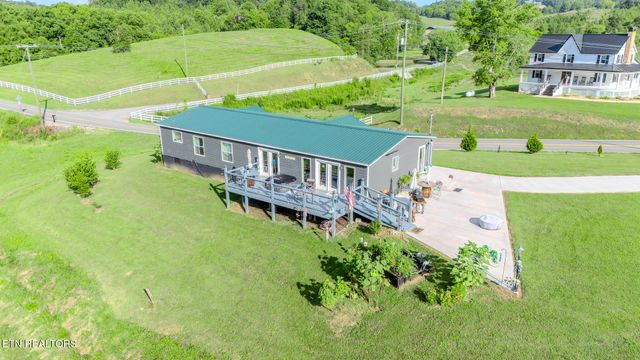 807 Gists Creek Rd, Sevierville, TN 37876