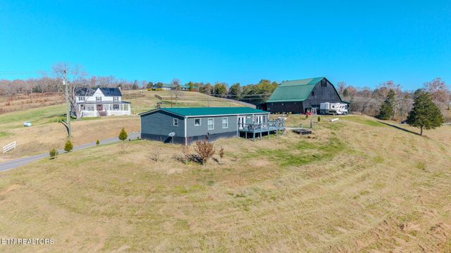 807 Gists Creek Rd, Sevierville, TN 37876