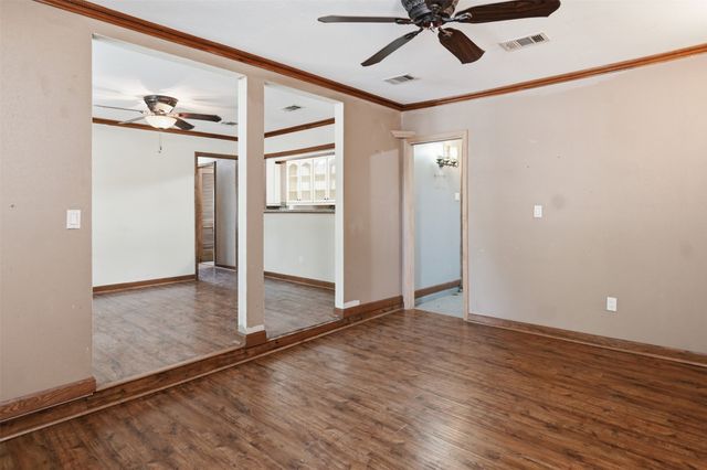 1218 Diana Drive, Arlington, TX 76011