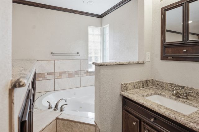 1218 Diana Drive, Arlington, TX 76011