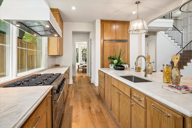 3304 Townsend Drive, Dallas, TX 75229