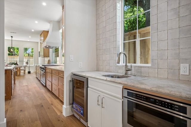 3304 Townsend Drive, Dallas, TX 75229
