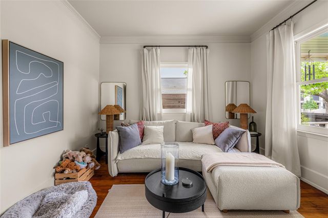 1504 Bluebonnet LN, Austin, TX 78704
