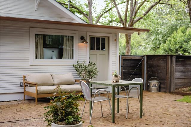 1504 Bluebonnet LN, Austin, TX 78704