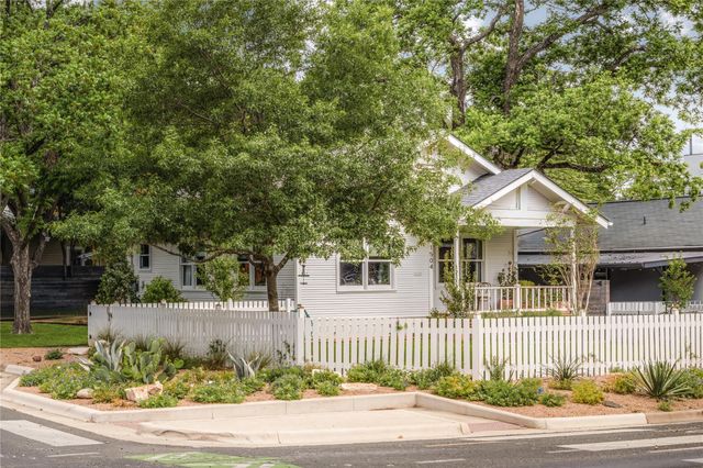 1504 Bluebonnet LN, Austin, TX 78704