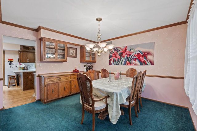 3145 S Manor COURT, New Berlin, WI 53151