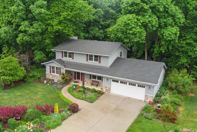 3145 S Manor COURT, New Berlin, WI 53151