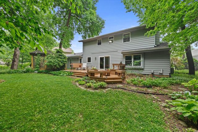 3145 S Manor COURT, New Berlin, WI 53151