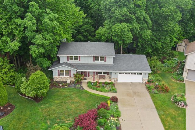 3145 S Manor COURT, New Berlin, WI 53151