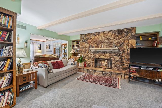 3145 S Manor COURT, New Berlin, WI 53151