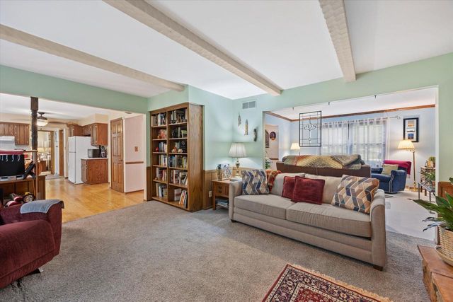3145 S Manor COURT, New Berlin, WI 53151