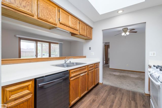 49309 Chesterfield Court, Utica, MI 48315
