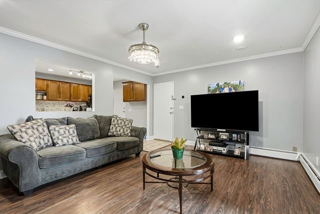 37 Hosmer St 17, Marlborough, MA 01752