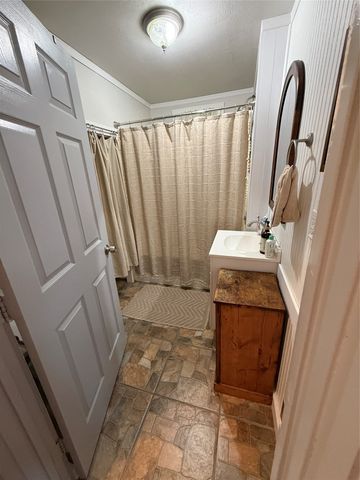 407 S Reagan, Hamilton, TX 76531