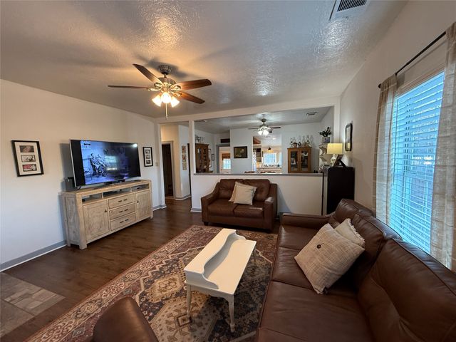 407 S Reagan, Hamilton, TX 76531