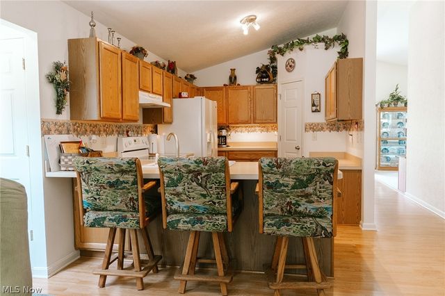 6433 Oberlin Road, Amherst, OH 44001