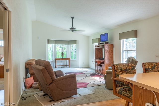 6433 Oberlin Road, Amherst, OH 44001