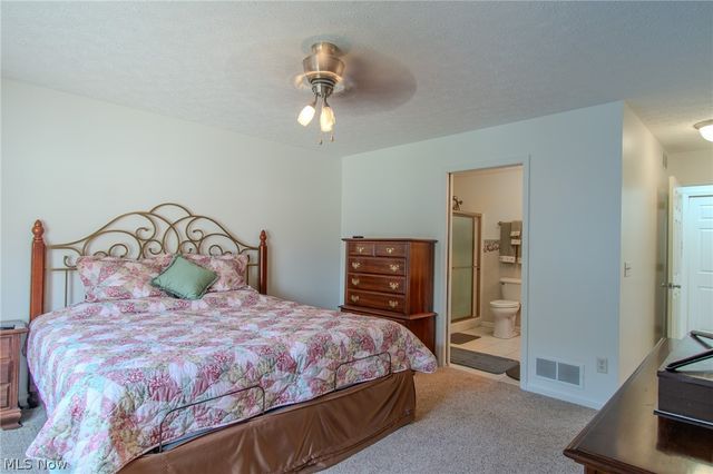 6433 Oberlin Road, Amherst, OH 44001