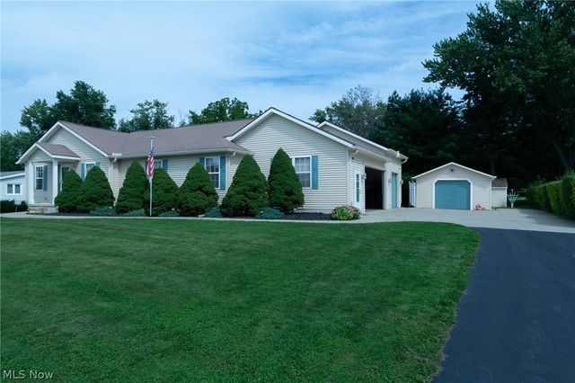 6433 Oberlin Road, Amherst, OH 44001