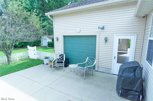 6433 Oberlin Road, Amherst, OH 44001