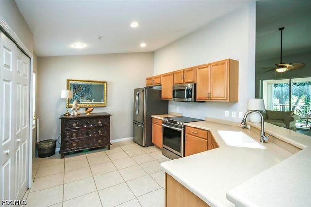 11620 Navarro WAY 2404, Fort Myers, FL 33908