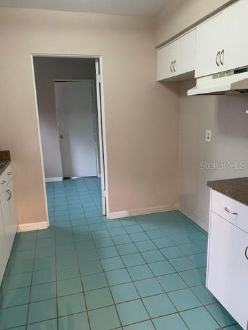 1940 64TH AVENUE N, St Petersburg, FL 33702