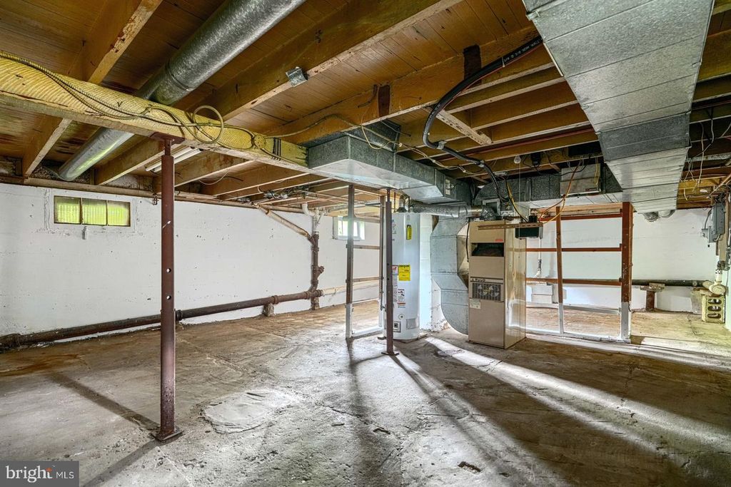 Image 24 of property listing at 3140 E JOPPA RD, Baltimore, MD 21234