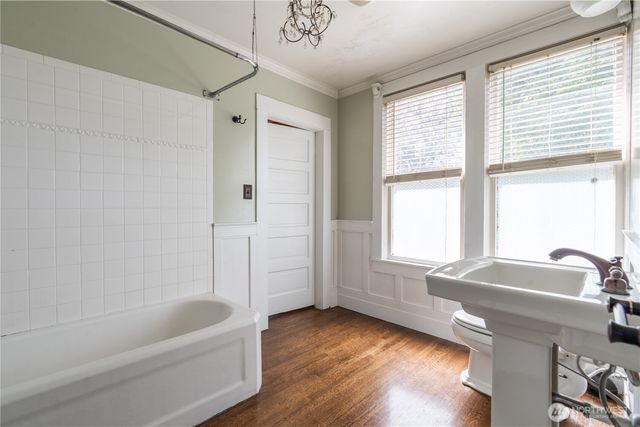 400 Cedar Avenue S, Renton, WA 98057