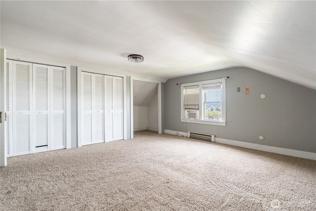 400 Cedar Avenue S, Renton, WA 98057