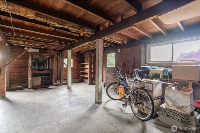 400 Cedar Avenue S, Renton, WA 98057