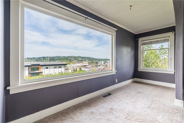 400 Cedar Avenue S, Renton, WA 98057