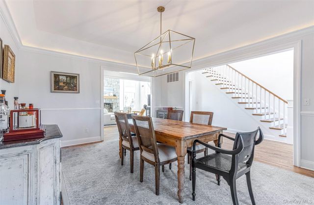 350 Laurel Way, Laurel, NY 11948
