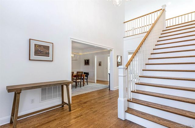 350 Laurel Way, Laurel, NY 11948