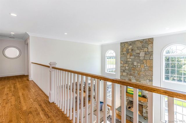 350 Laurel Way, Laurel, NY 11948
