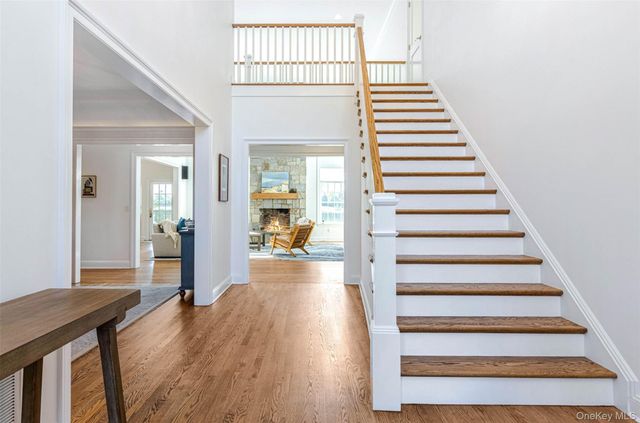 350 Laurel Way, Laurel, NY 11948