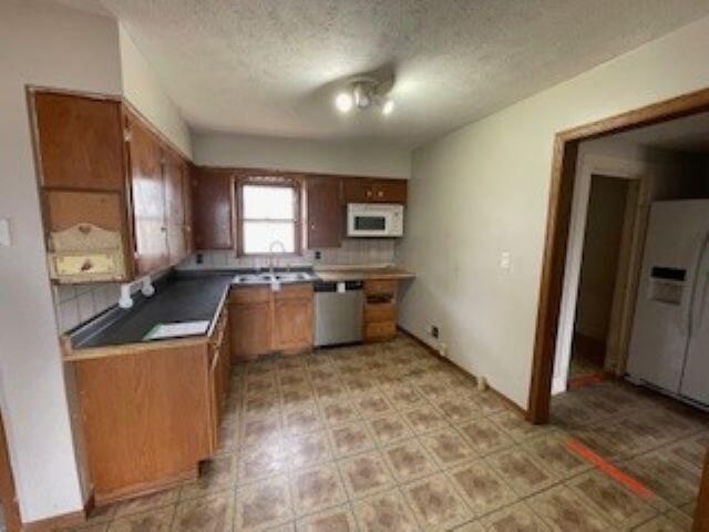 902 W 24TH Avenue, Bellevue, NE 68005