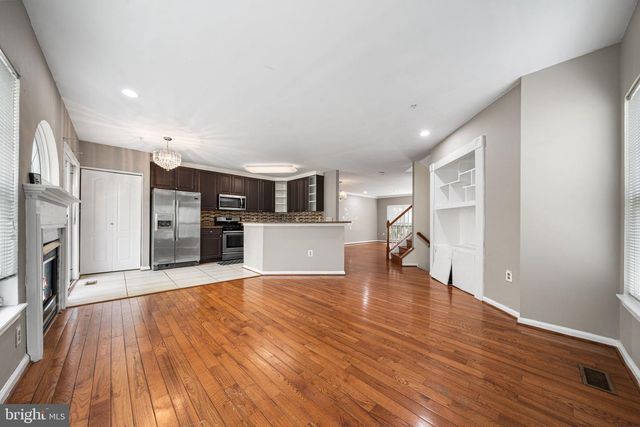 7761 HERITAGE FARM DR, Montgomery Village, MD 20886