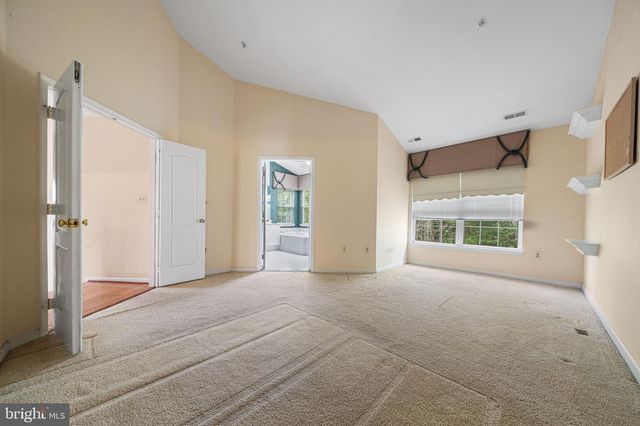 7761 HERITAGE FARM DR, Montgomery Village, MD 20886