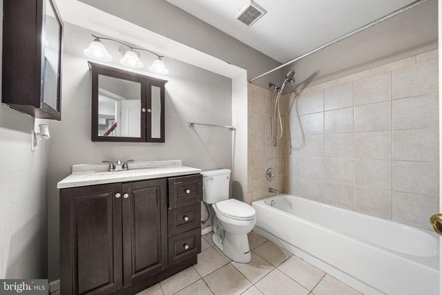 7761 HERITAGE FARM DR, Montgomery Village, MD 20886