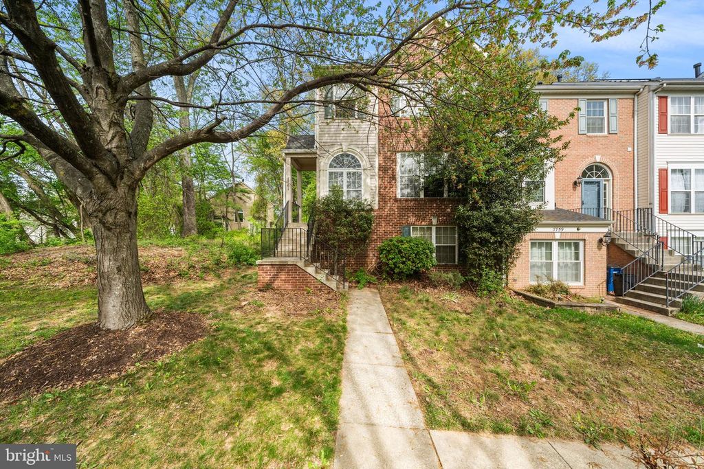 7761 HERITAGE FARM DR, Montgomery Village, MD 20886