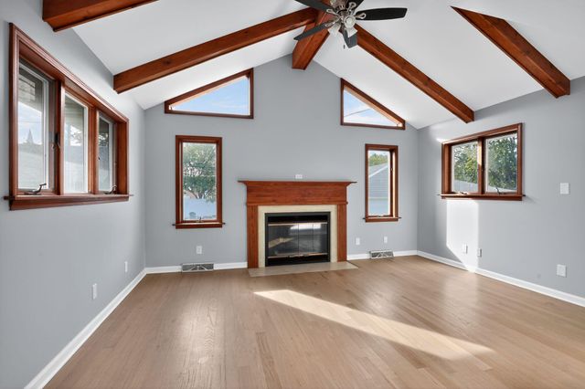 8318 Howard Avenue, Munster, IN 46321